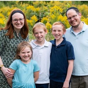 Meet your Posher, Ariana